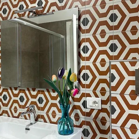 Le Di Teodoro Pensión 3*